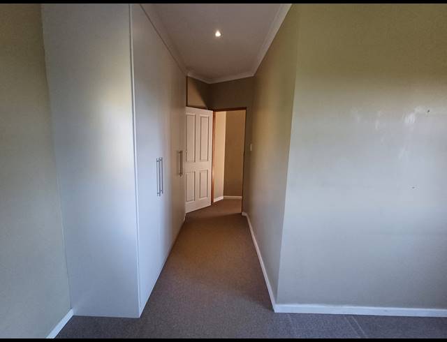 5 BEDROOM HOUSE FOR SALE IN WORLDS VIEW